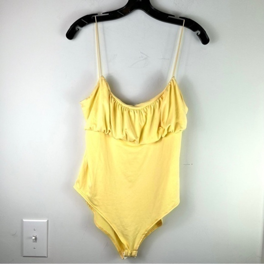 Gaze bodysuit womens size large yellow spaghetti strap